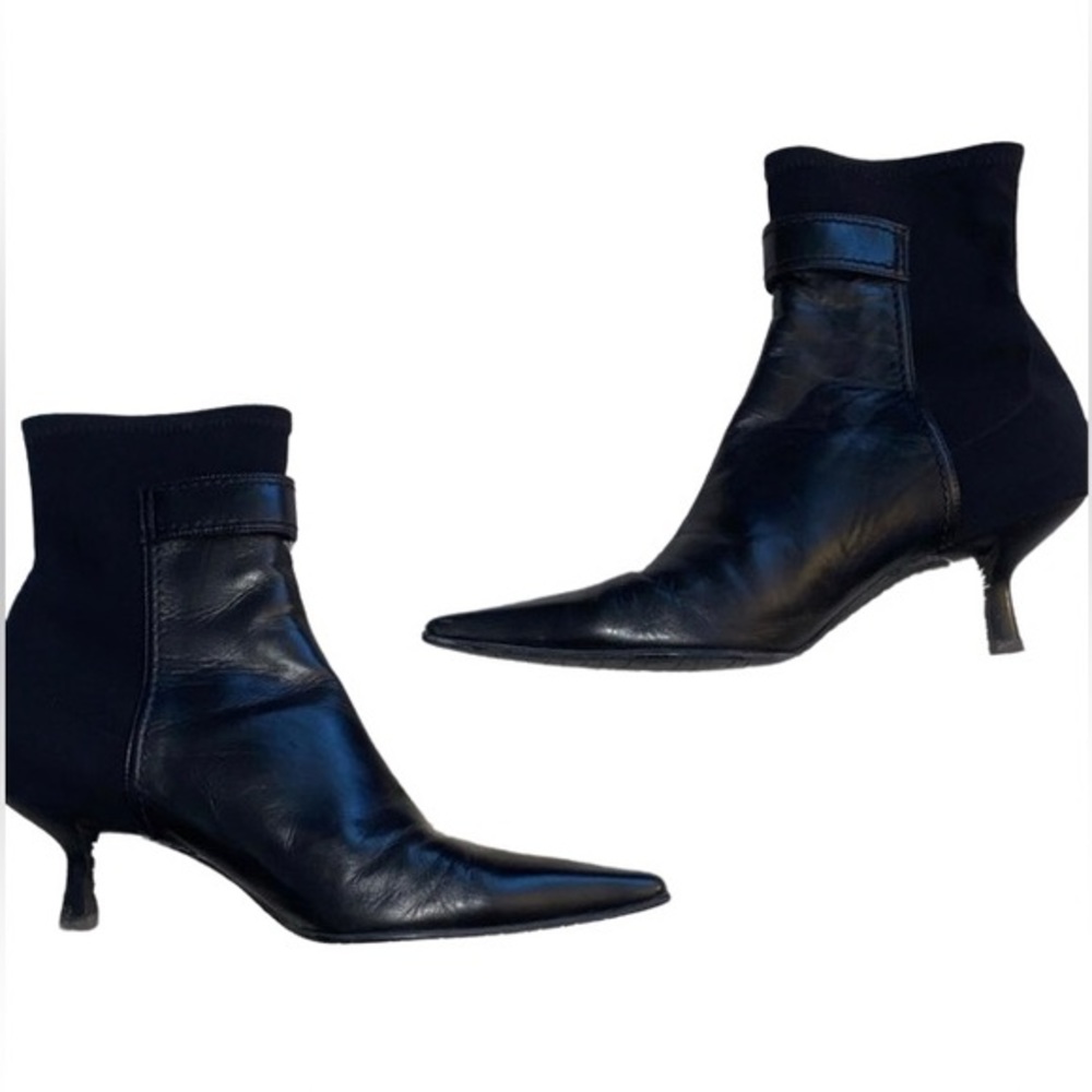 Vintage beautiful Stuart weitzman heel leather boots